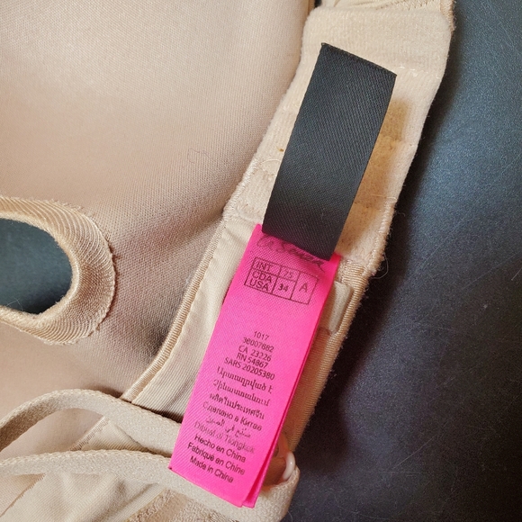SOLD Bundle of two Nude bras - Picture 3 of 6